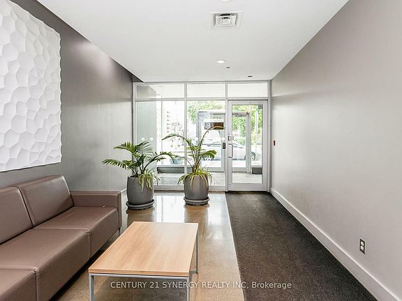 5th image of 180 York St #610