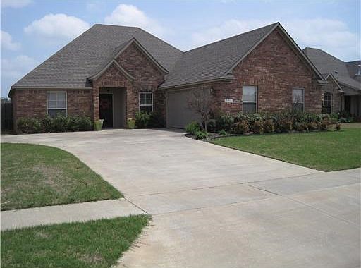 1st image of 2492 Surtees Pl