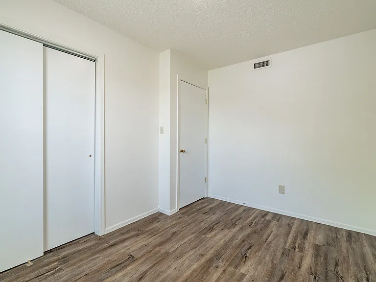 Baldwin Apartments — Photo 11