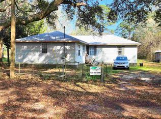 7253 Beverly St, Milton, FL 32583