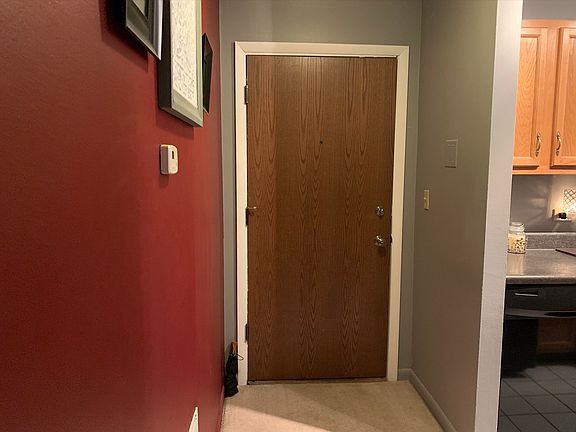 5th image of 5810 Oakwood Dr Unit 2L