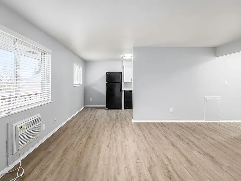 611 Riverview Dr #K — Photo 7