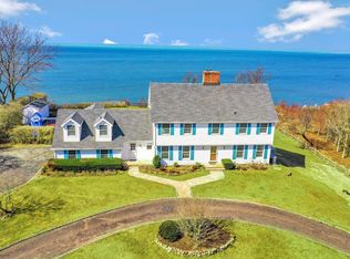 3925 Soundview Ave, Mattituck, NY 11952