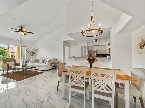 2nd image of 7856 Sonoma Springs Cir APT 306