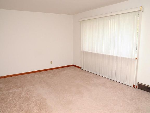 3rd image of 2216 Carmen Dr