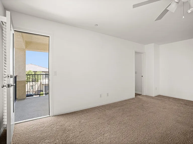 2841 Brilliant Aurora Ln #5 — Photo 32