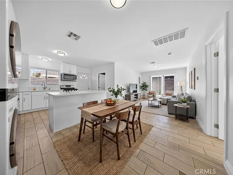 6904 N McLennan Ave — Photo 8