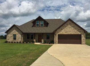 15077 Saddle Ridge Circle, Terrell, TX 75160