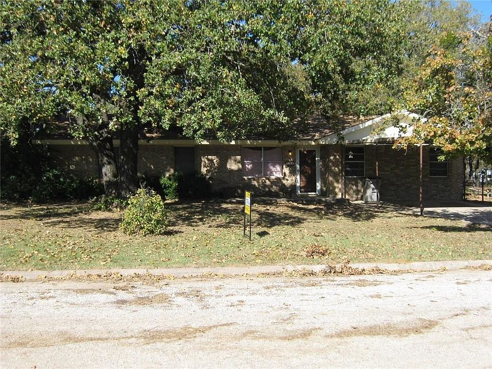 1st image of 248 Redwood St
