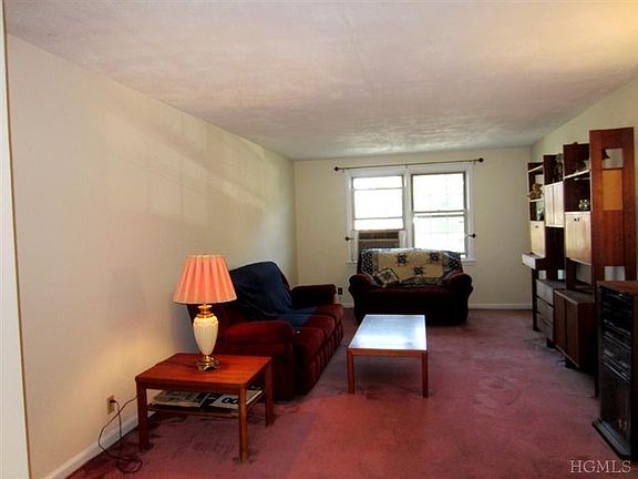 4th image of 109 N Broadway