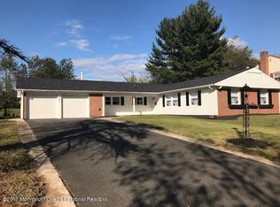 162 Club House Dr, Willingboro, NJ 08046