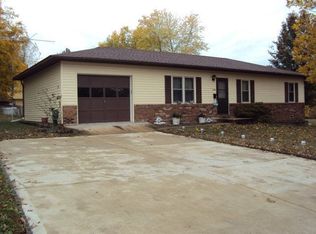 1540 W 1st St, West Plains, MO 65775