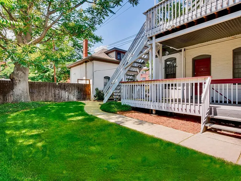 1131 N Corona St #5 — Photo 5