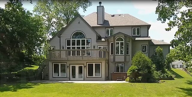 1st image of 971 W Shore Dr