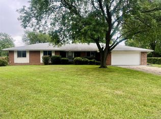 3011 Curtis Dr, Flint, MI 48507