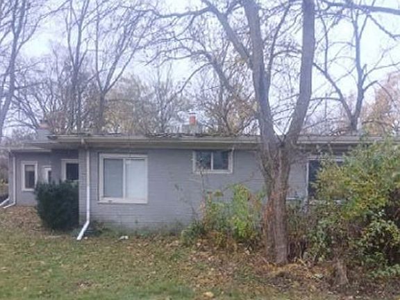 2nd image of 1131 Kettering St