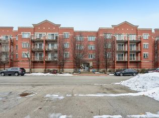 9864 Leland Ave Unit 309, Schiller Park, IL