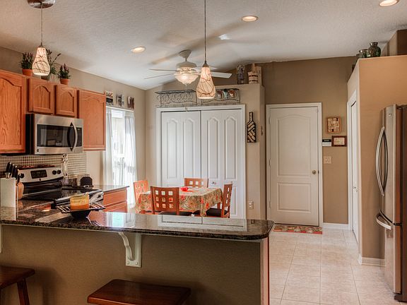 3rd image of 6105 Gentle Ben Cir