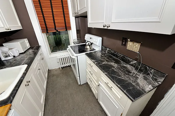 Rented by Eisenberg Exclusives | media 17