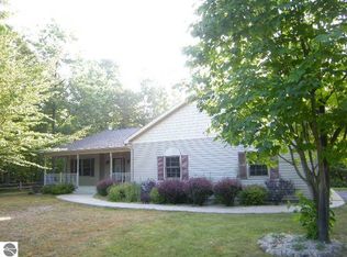 615 Tamarack Ter, Kewadin, MI 49648