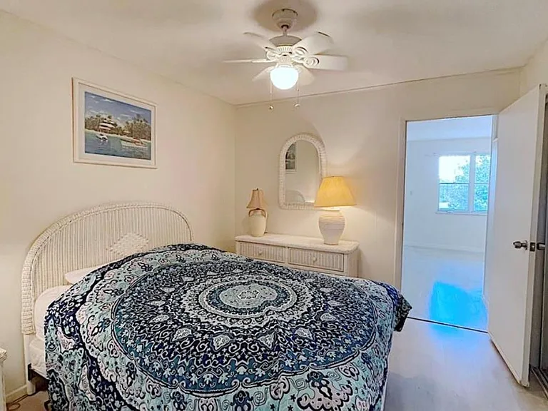 1200 Colonnades Dr #208 — Photo 15