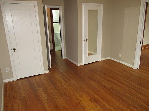 2nd image of 115 N 33rd St APT 04