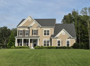 15 Sweet William Dr, Stafford, VA 22554