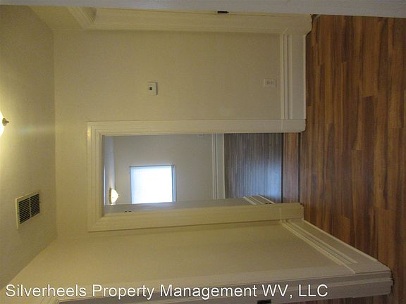 4th image of 1604 1/2 16th St