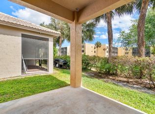 3414 Willow St, Lauderdale Lakes, FL 33311