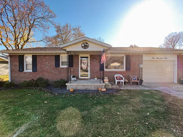 204 E Railroad St, Mechanicsburg, IL 62545
