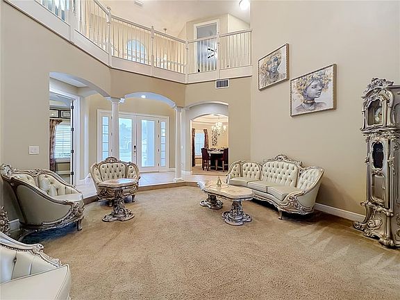 3rd image of 3405 HEIRLOOM ROSE PLACE