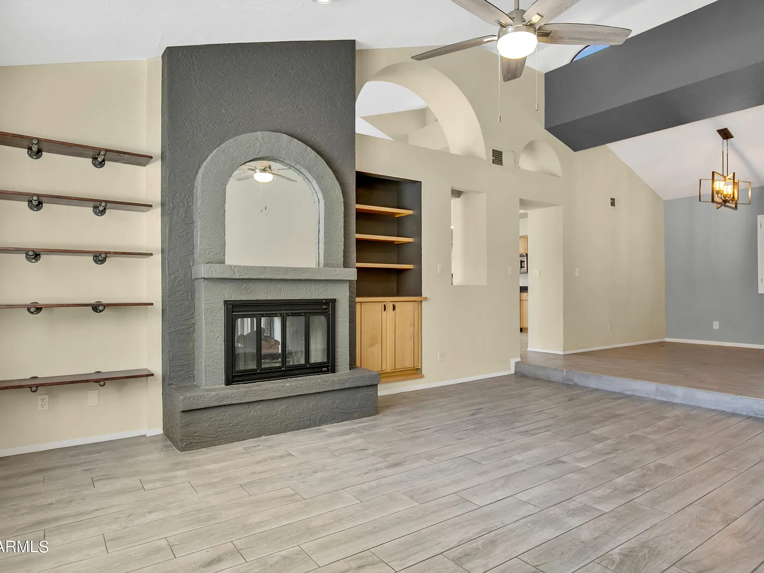 3 bed, 2.0 bath, 1928 sqft, $2,900 — Photo 4