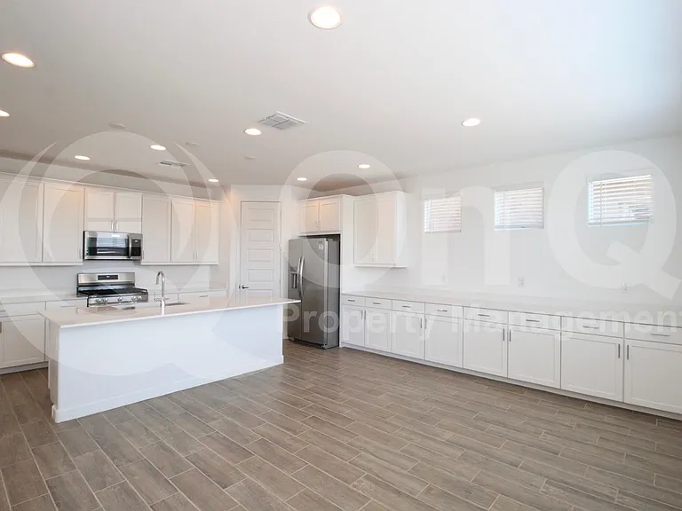 8239 E Petunia Ave — Photo 27
