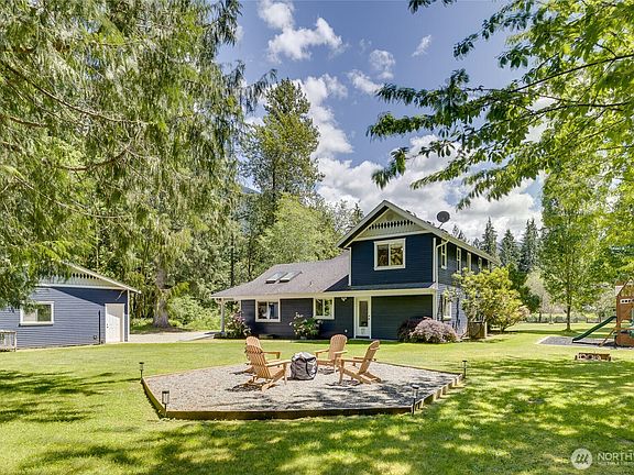 2nd image of 20929 Lake Riley Road