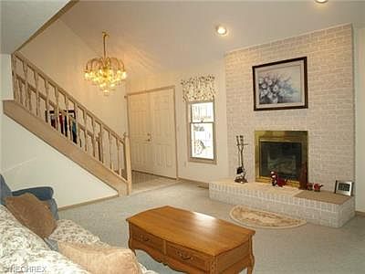 3rd image of 10440 Oviatt Ln