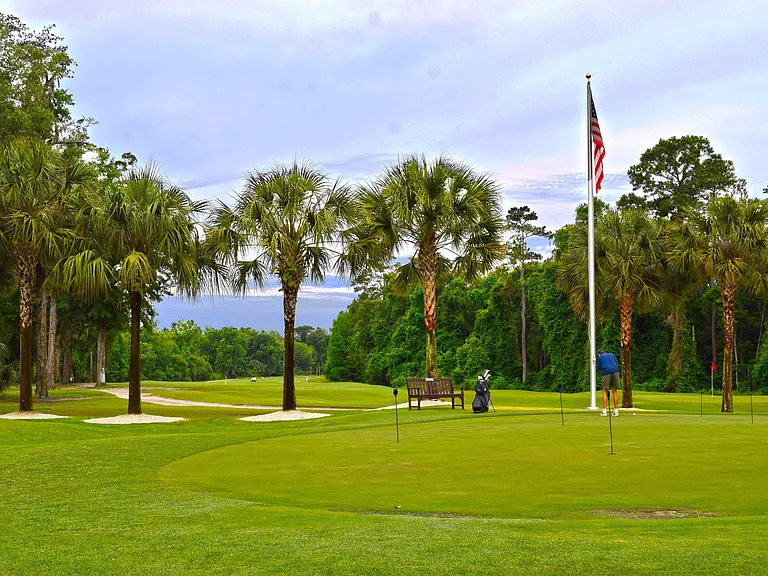 GOLF COURSE
