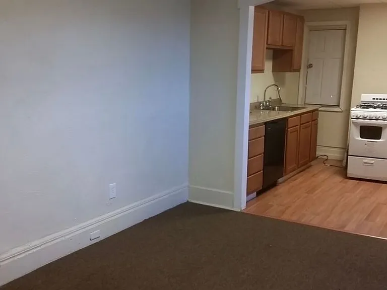 1603 Arlington Avenue — Photo 3