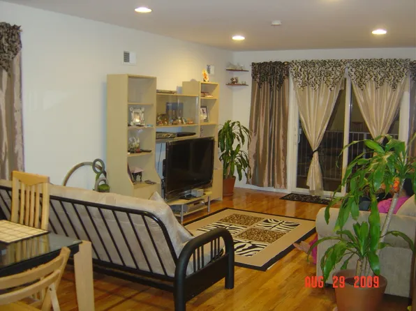 218 Kearney Ave, Jersey City, NJ 07305