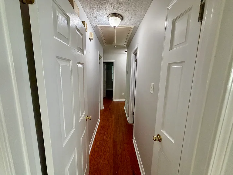 570 Becky Ln — Photo 11
