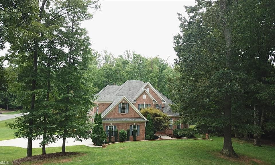 1st image of 3606 Lake Cove Ct
