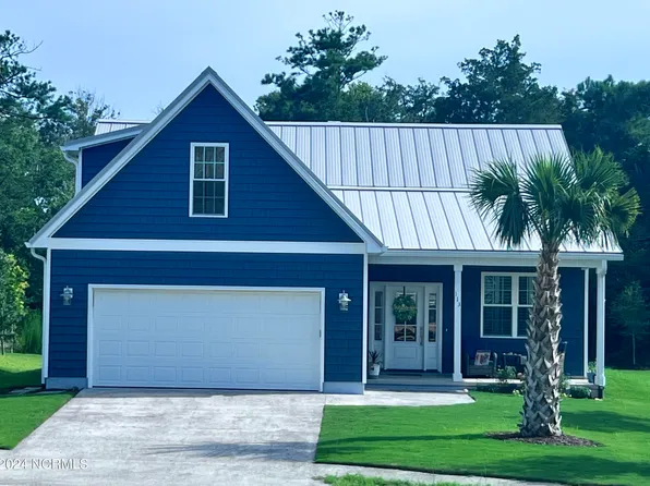 113 Evergreen Lane, Pine Knoll Shores, NC 28512