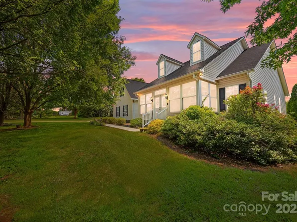 315 Talon Dr, Salisbury, NC 28147