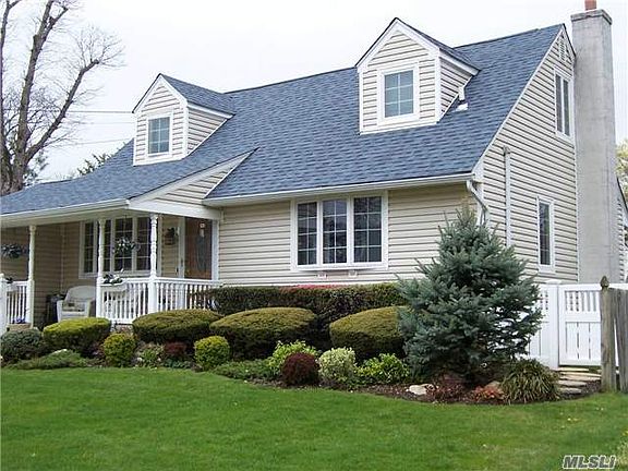 3rd image of 143 New Hampshire Ave