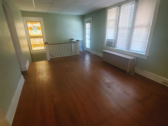 2nd image of 2608 S Kingshighway Blvd #2