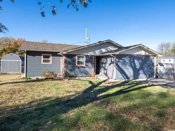 701 Sunset Ln, El Dorado, KS 67042