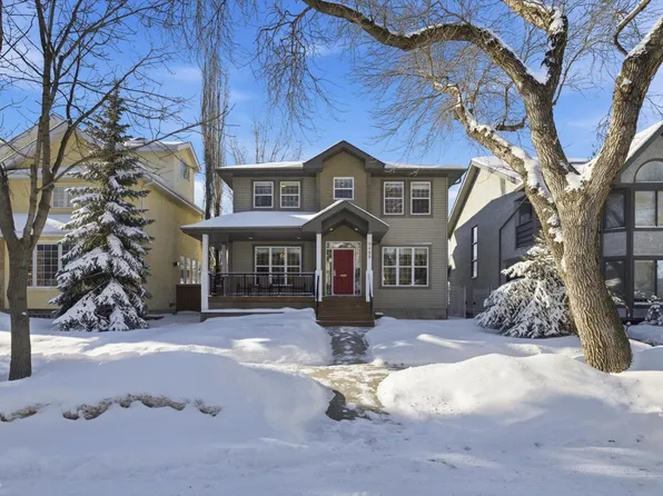 9422 100a St NW, Edmonton, AB T5K 0V3