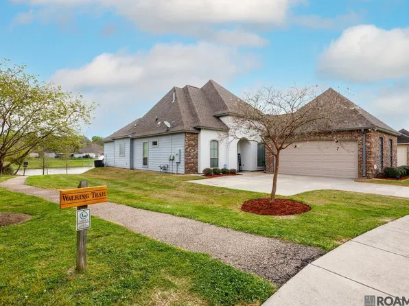 8213 Seville Ct, Baton Rouge, LA 70820