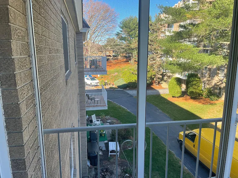 40 Sachem Dr #206 — Photo 14