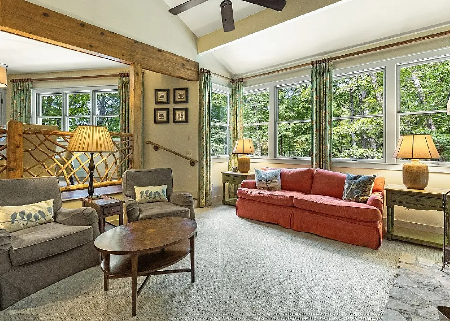 4 bed, 2800 sqft, $4,950 — Photo 3