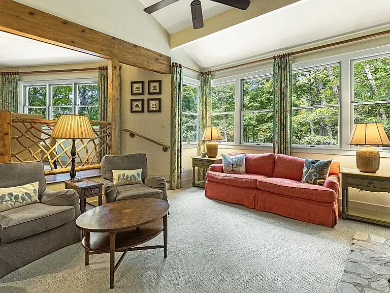 412 Dog Mountain Rd — Photo 3